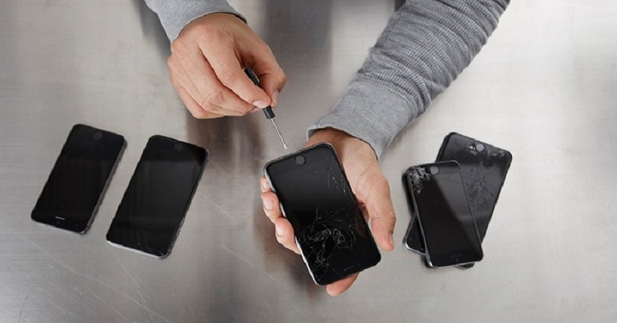 iPhone X screen replacement center in doha