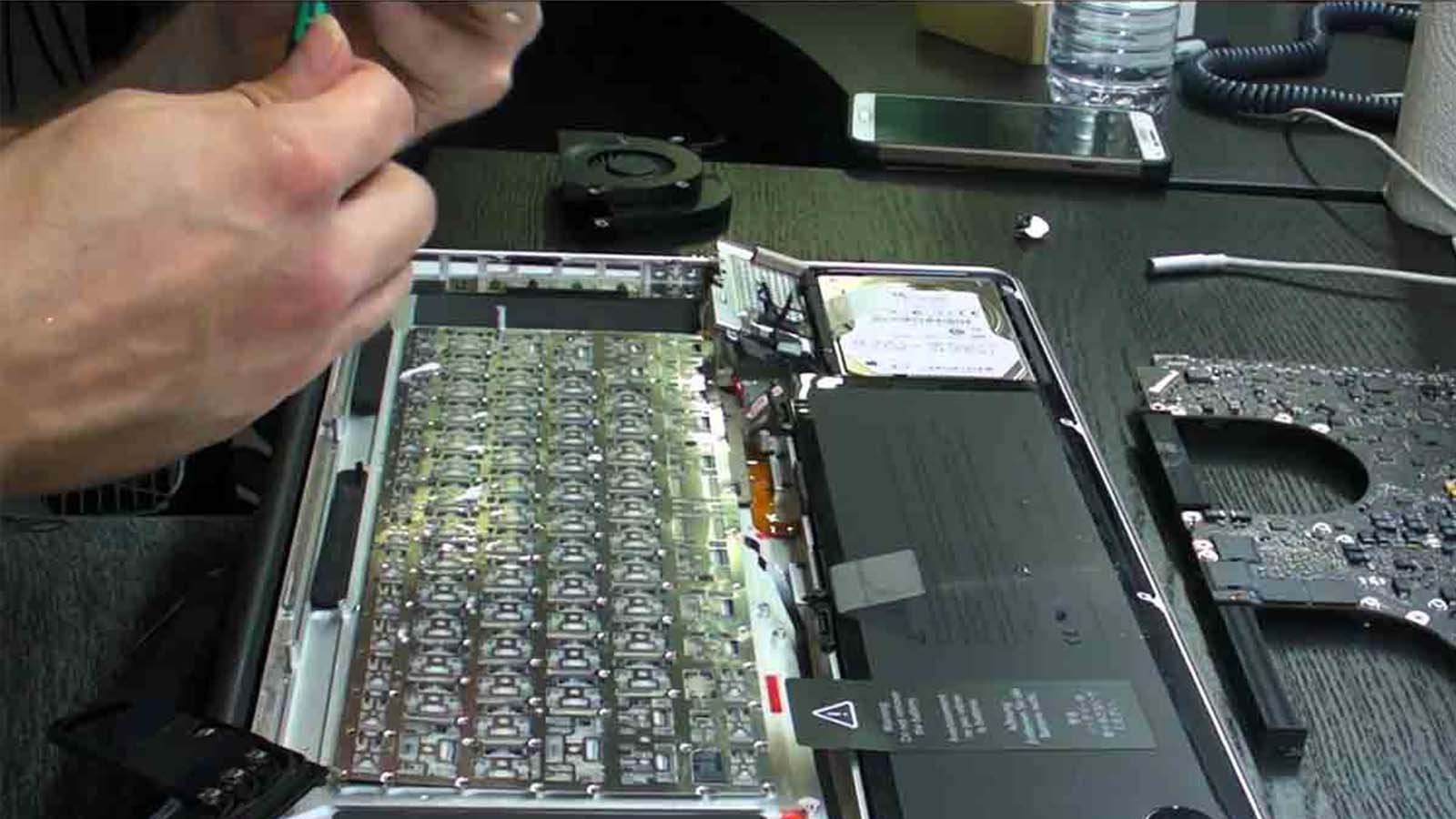 macbook keyboard  repair center in doha