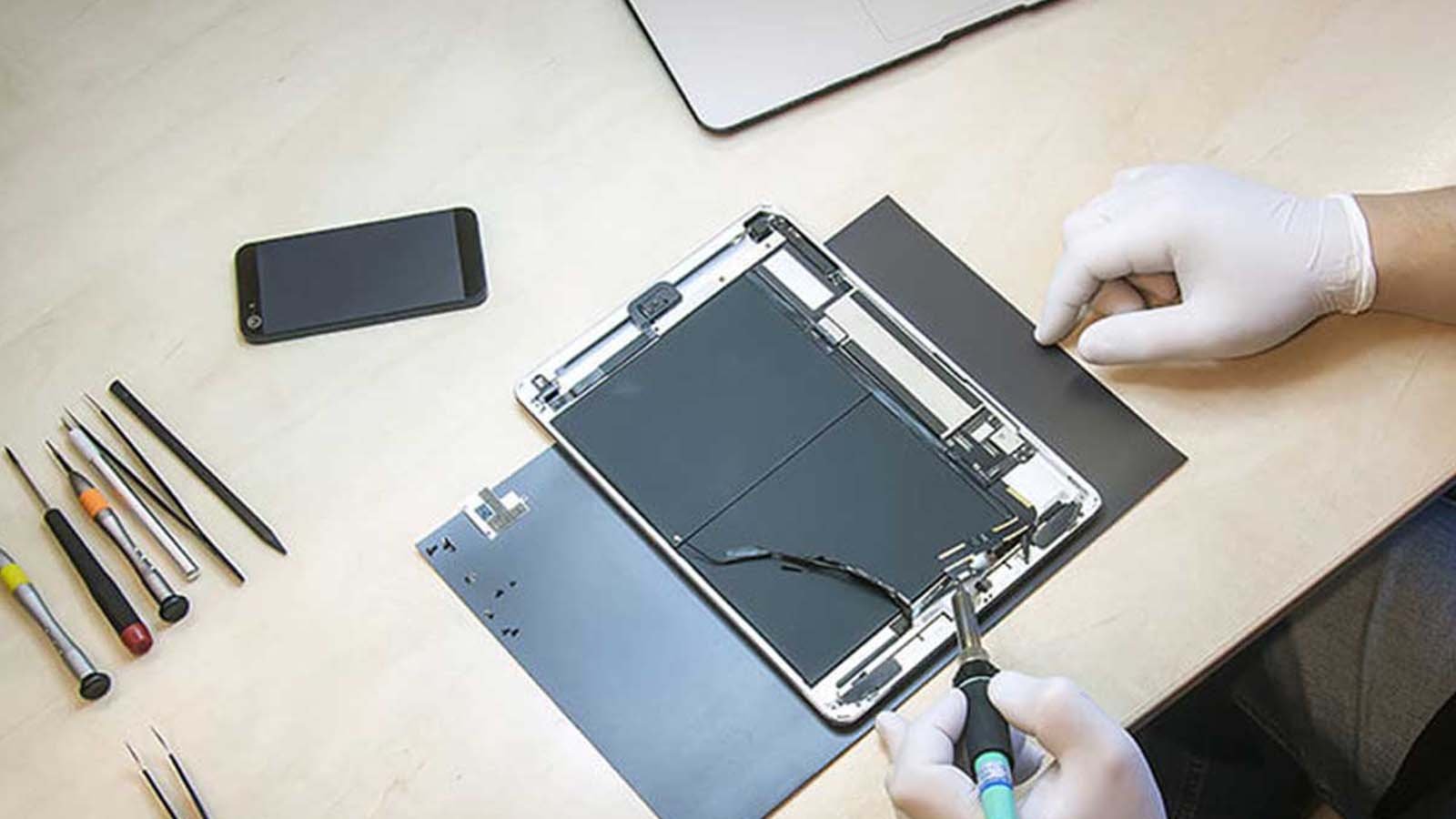 ipad mic speaker service center qatar